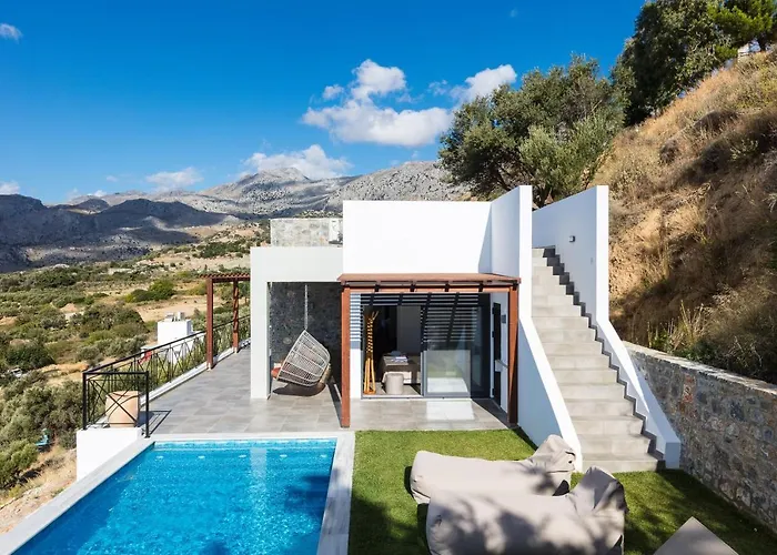 Villa Sea-Esta, Adults Only