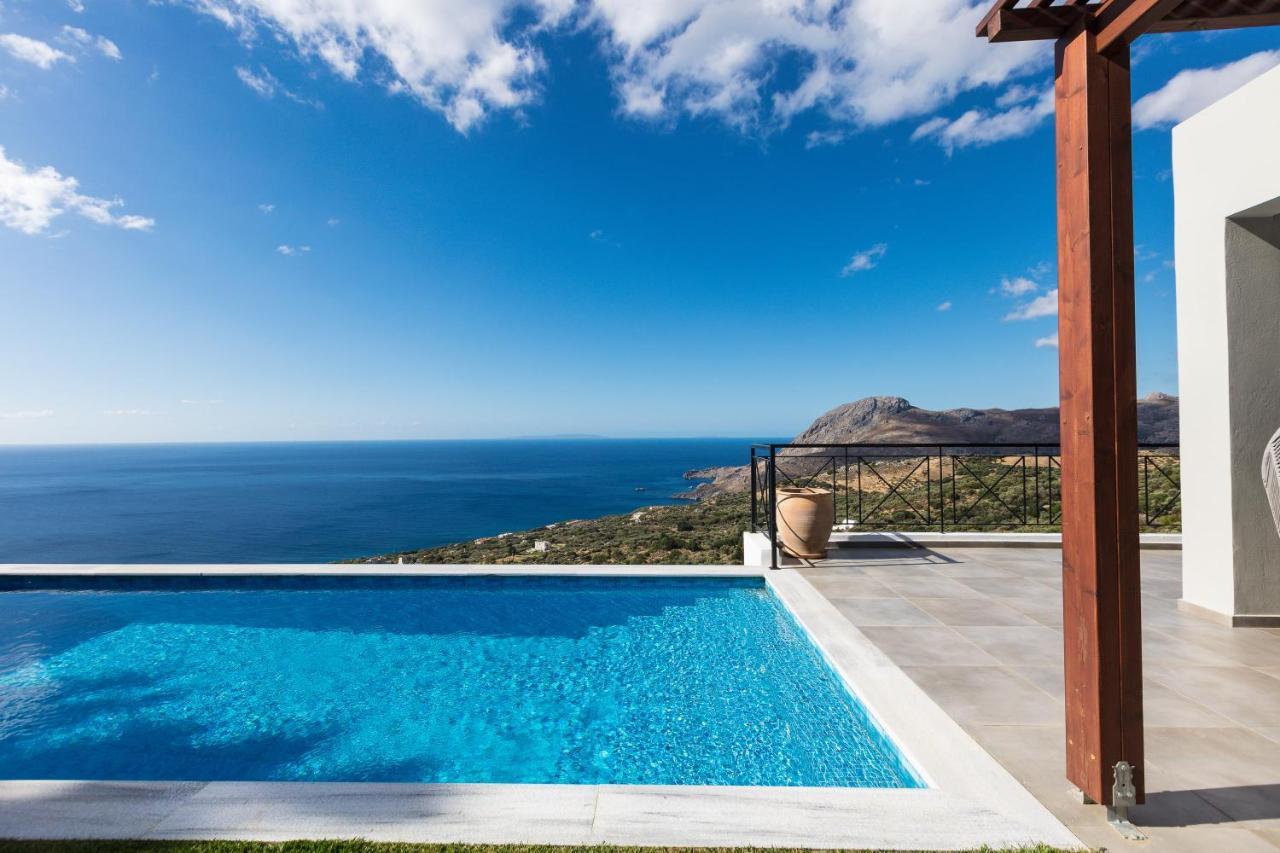 Sea-esta, Adults Only Villa
